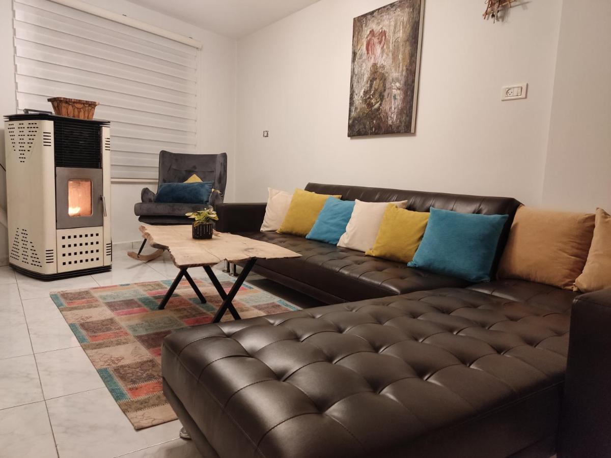Cosy Appartement Majdal Shams Bagian luar foto